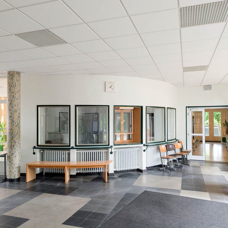 BBs-Loeningen-Pausenhalle